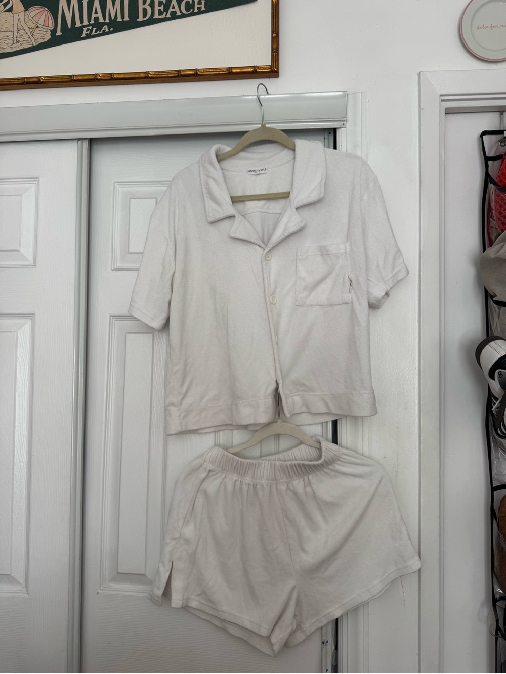 Kendall & Kylie Cream Short-Sleeve Button Terrycloth Set